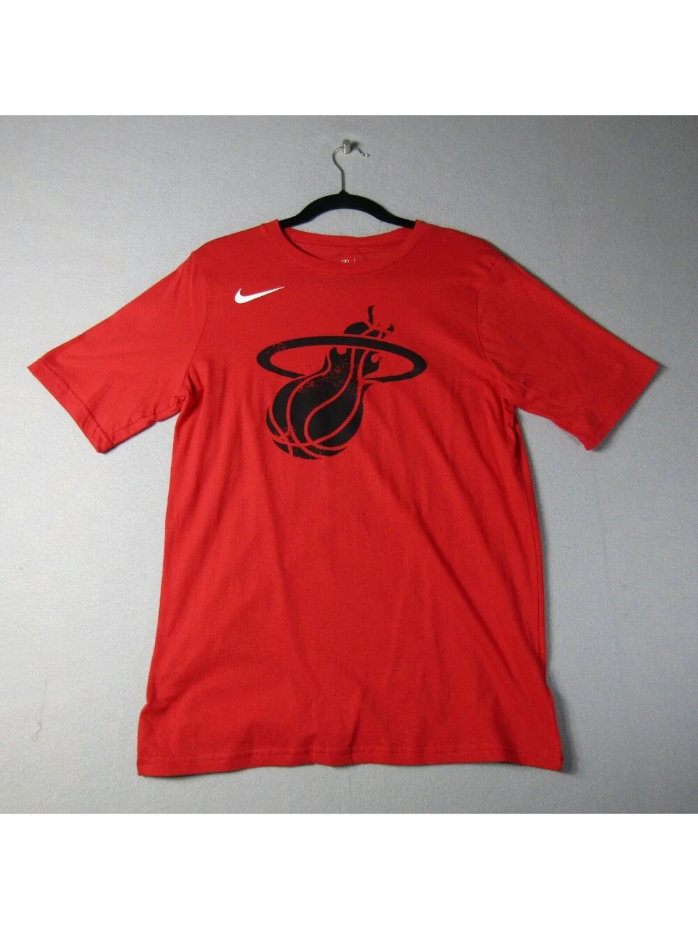 NWT Nike Miami Heat Shirt Boy's XL Red Black